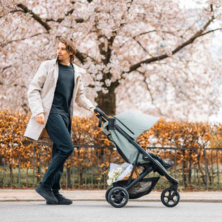 THULE SPRING 2 & MAXI COSI PEBBLE 360 PRO 2 TRAVEL SYSTEM